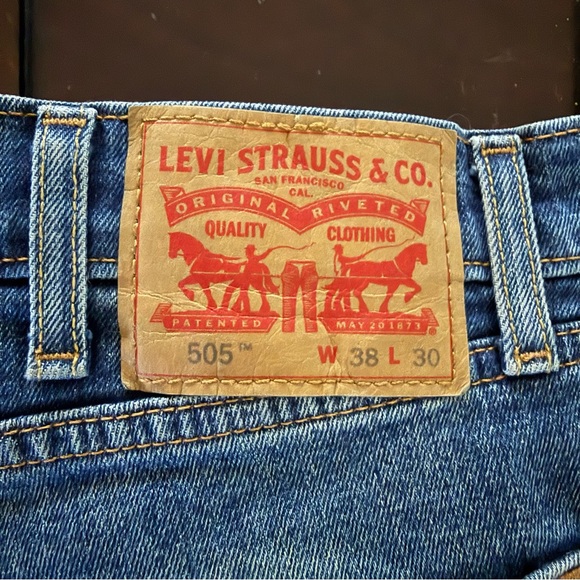 Levi's Men's 505 Straight Blue Jeans - Picture 3 of 4